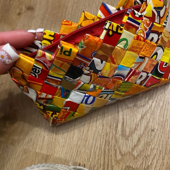 Colorful Woven Recycled Clutch - Picture 5 of 7